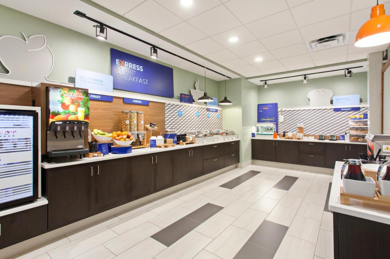Holiday Inn Express & Suites - Moses Lake By Ihg Bagian luar foto