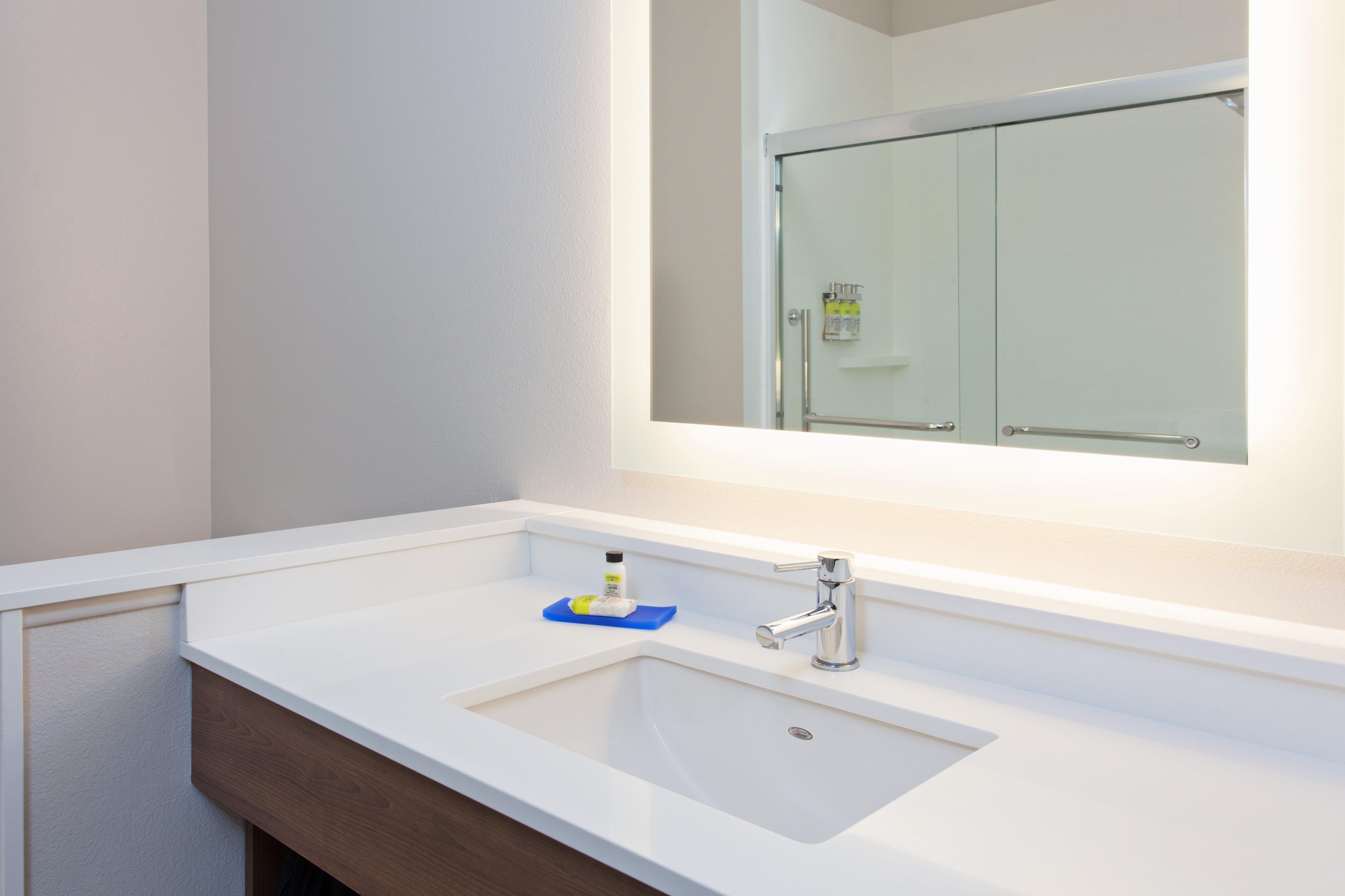 Holiday Inn Express & Suites - Moses Lake By Ihg Bagian luar foto