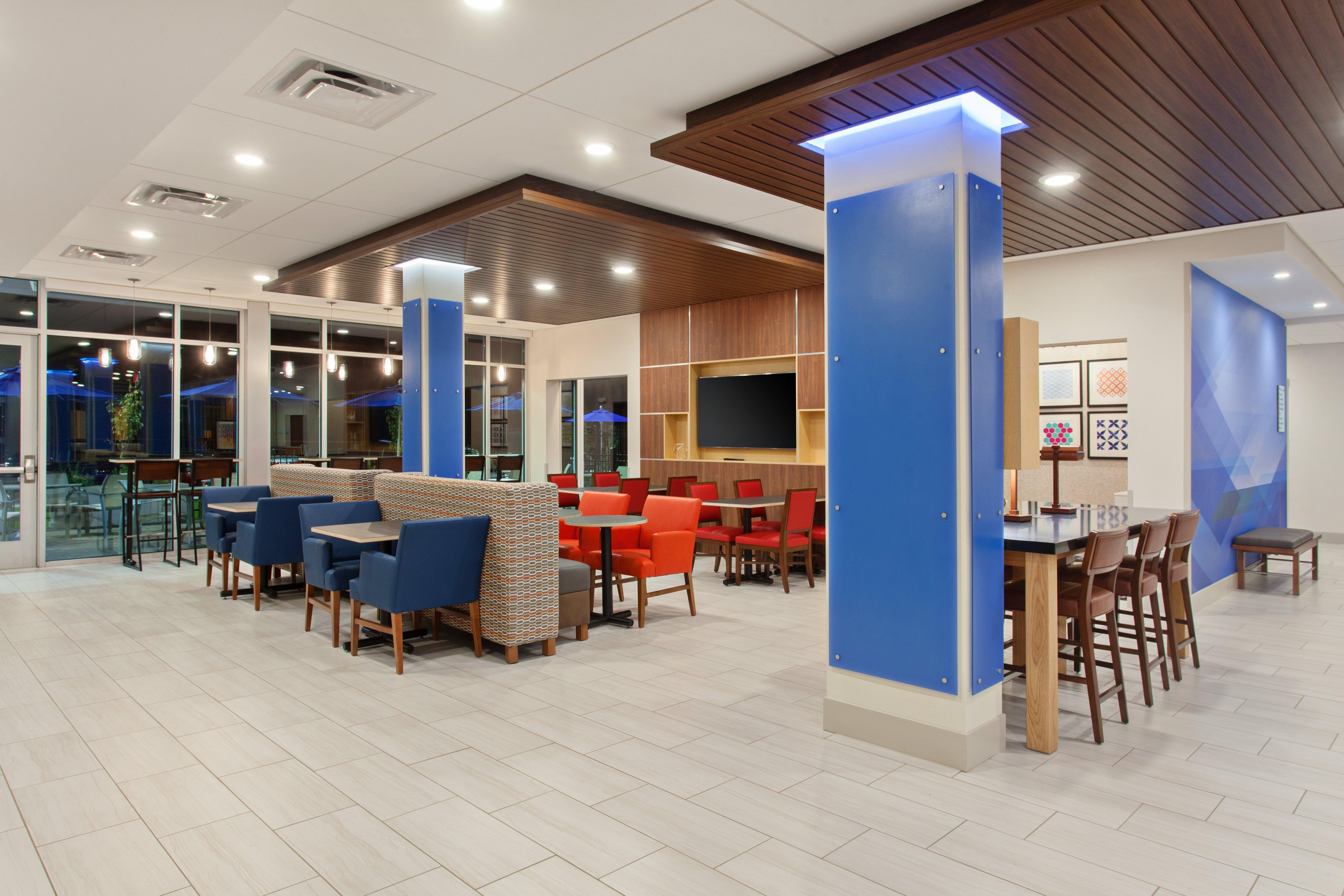 Holiday Inn Express & Suites - Moses Lake By Ihg Bagian luar foto