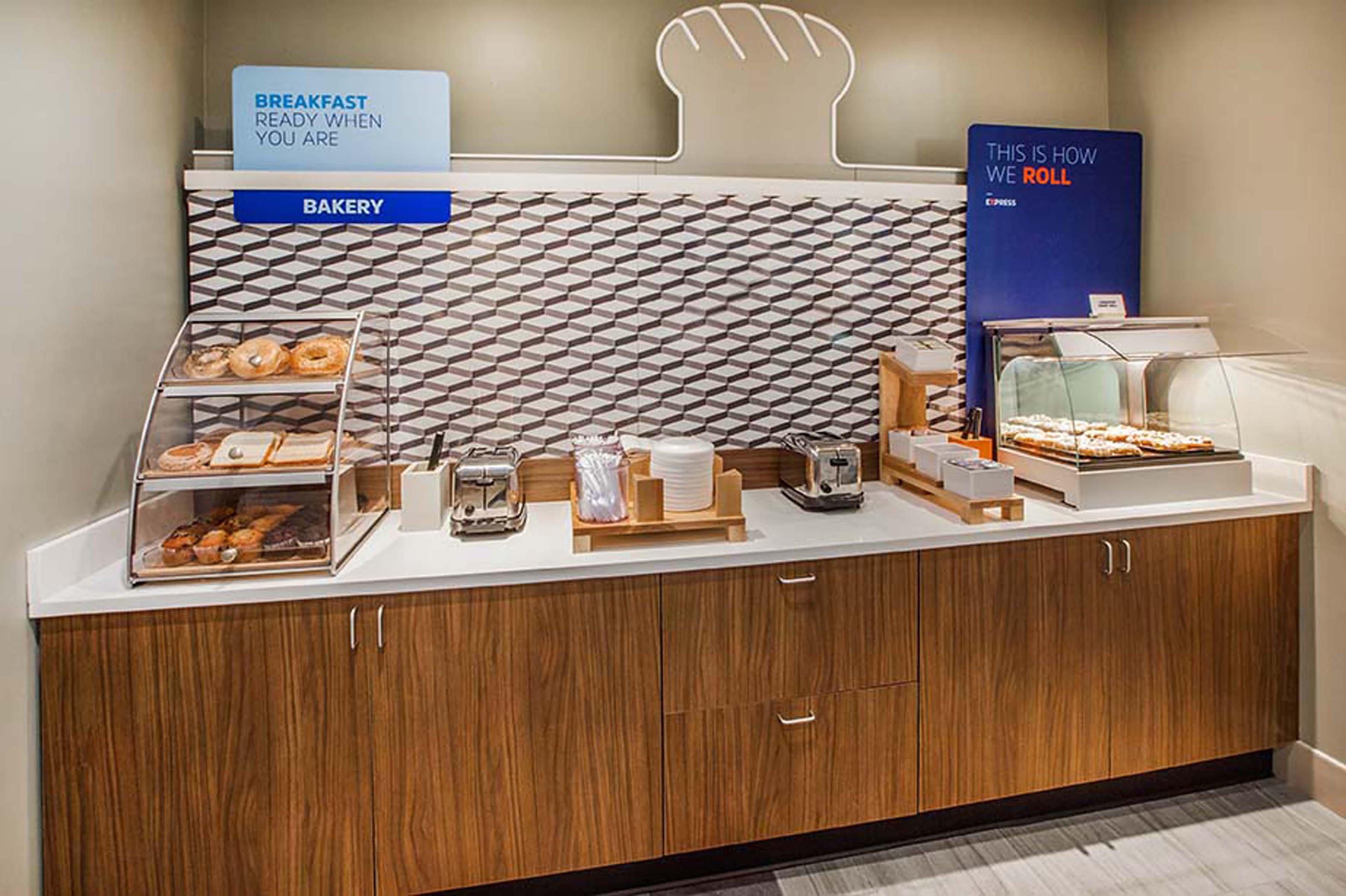 Holiday Inn Express & Suites - Moses Lake By Ihg Bagian luar foto